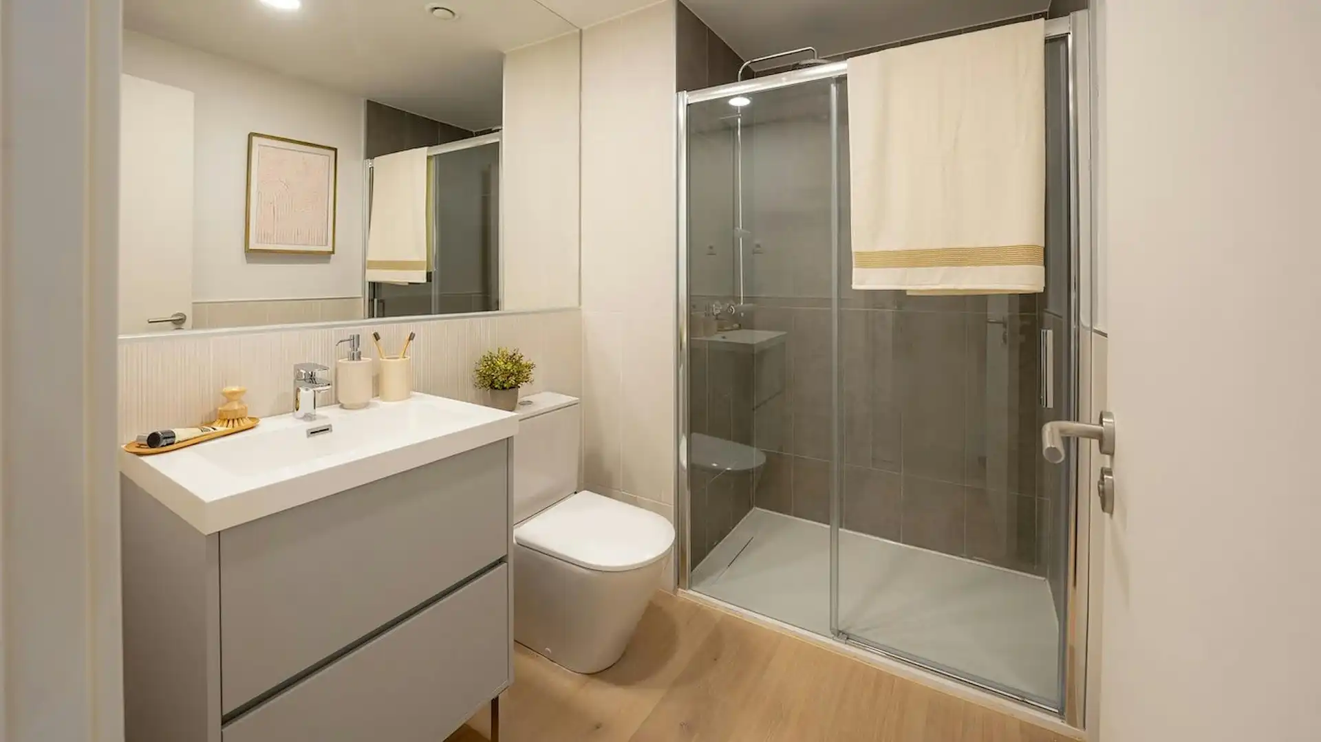 Baño de Piso de alquiler en Alcobendas con Aire acondicionado, Calefacción y Amueblado