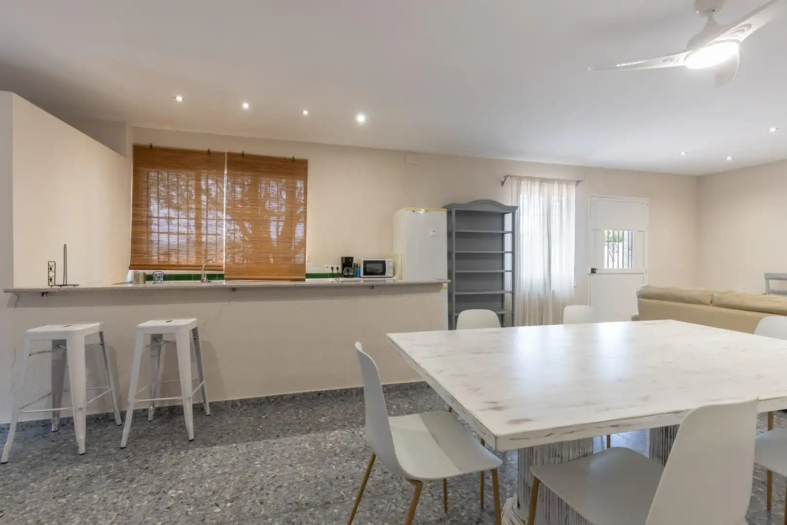Cocina de Casa o chalet en venta en Huétor de Santillán con Calefacción, Jardín privado y Piscina