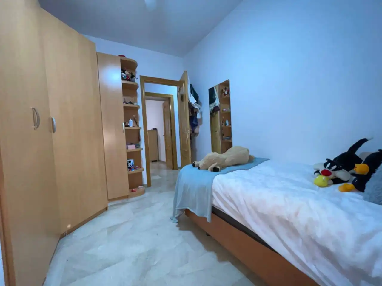 Habitación de Piso de alquiler en Estepona con Aire acondicionado, Calefacción y Terraza