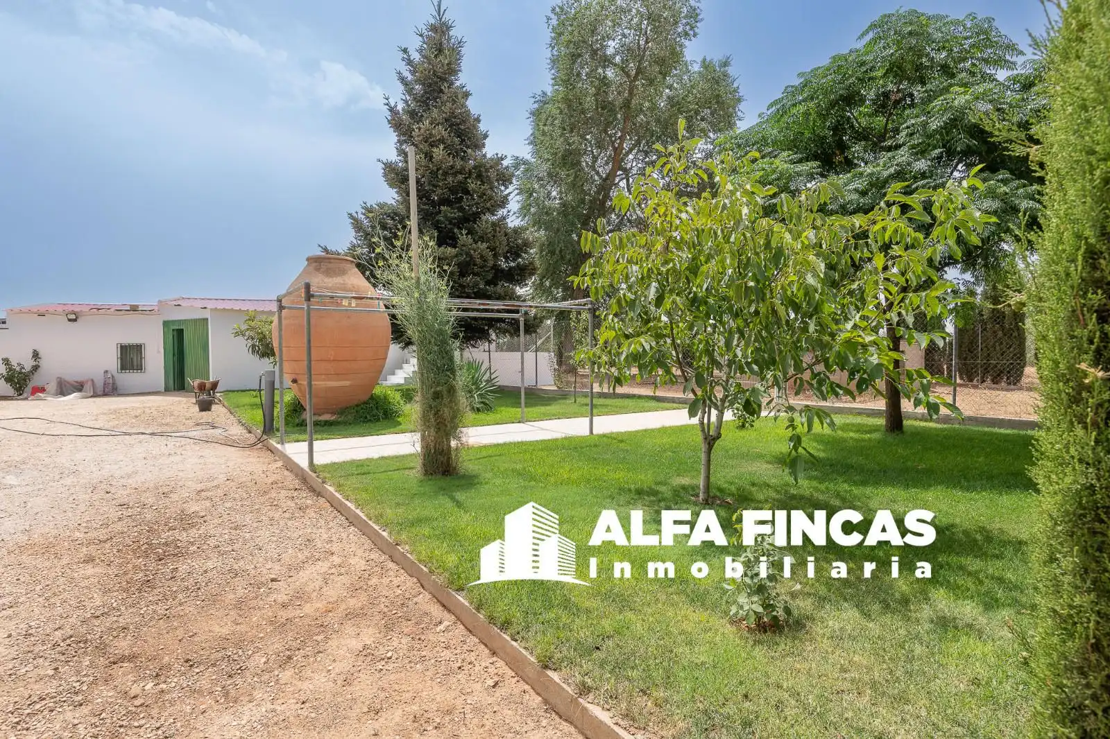 Casa o xalet en venda en El Provencio   amb Calefacció, Jardí privat i Terrassa