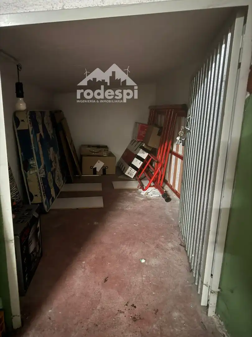 Piso de alquiler en Ourense Capital  con Trastero y Amueblado