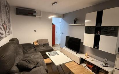 Living room of Flat for sale in Málaga Capital  with Air Conditioner, Parquet flooring and Furnished