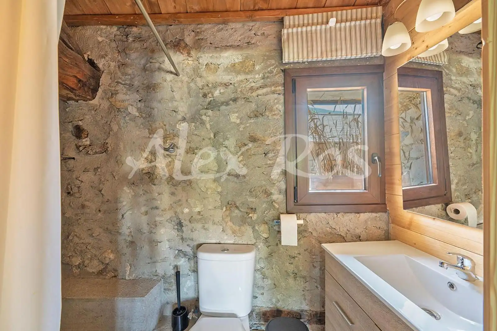 Baño de Casa o chalet en venta en Llo con Terraza y Trastero