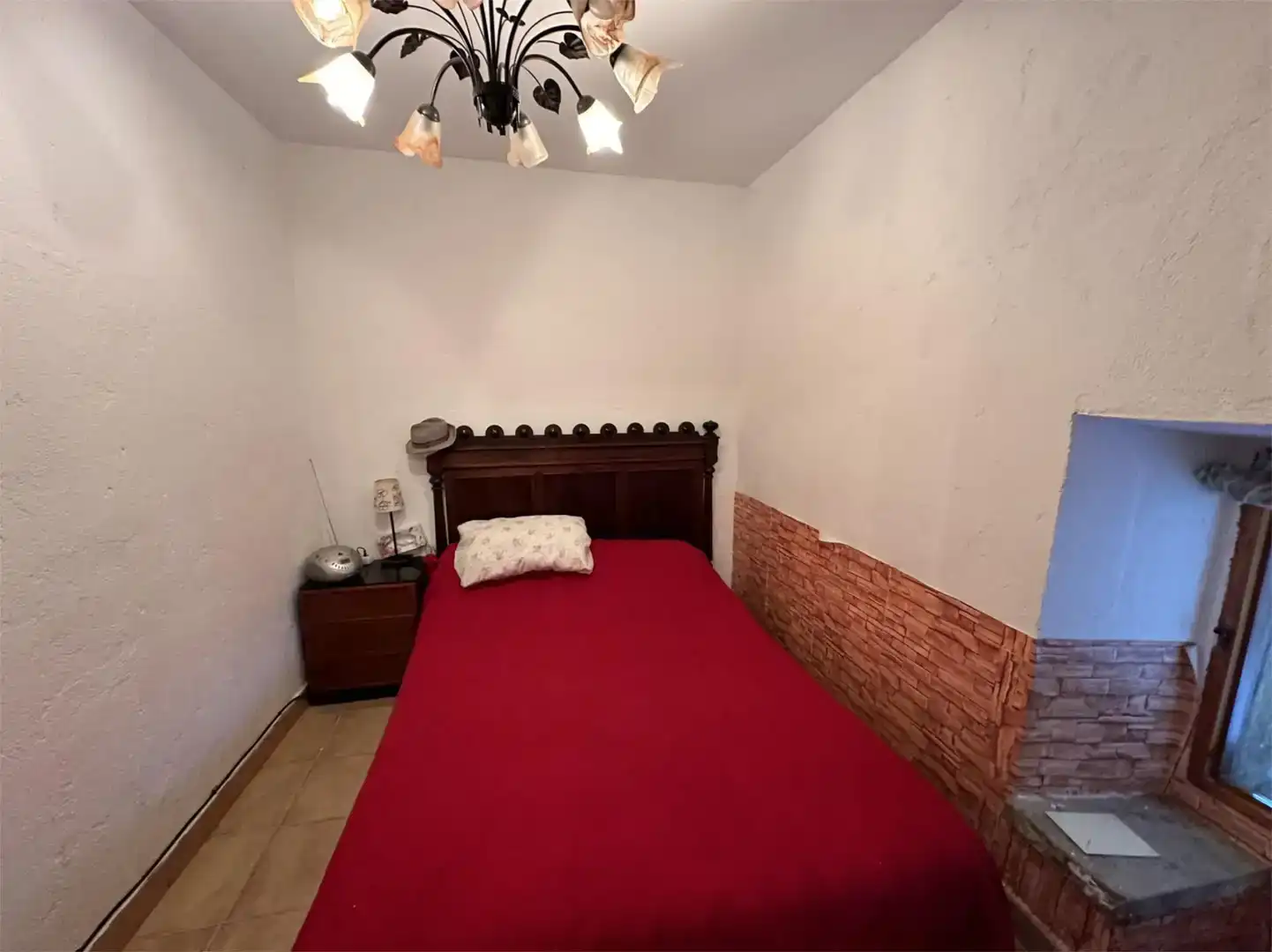 Habitación de Finca rústica en venta en Sant Vicenç de Castellet con Jardín privado, Trastero y Piscina