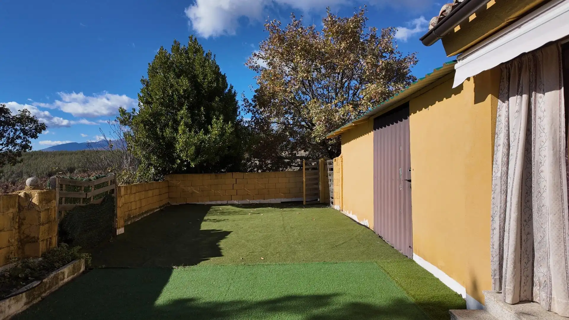 Terrace of Houses for sale in Candeleda  with Heating, Storage room and Furnished