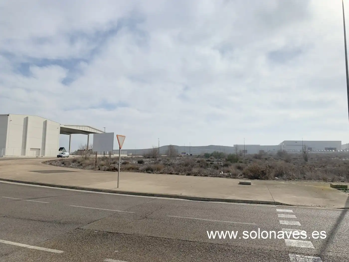 Terreno industrial en venta en Zaragoza