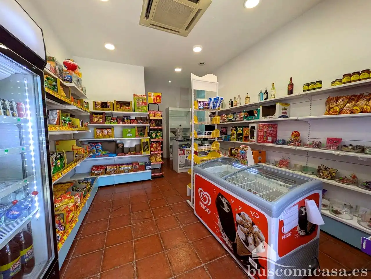 Local en venta en Linares con Aire acondicionado y Amueblado