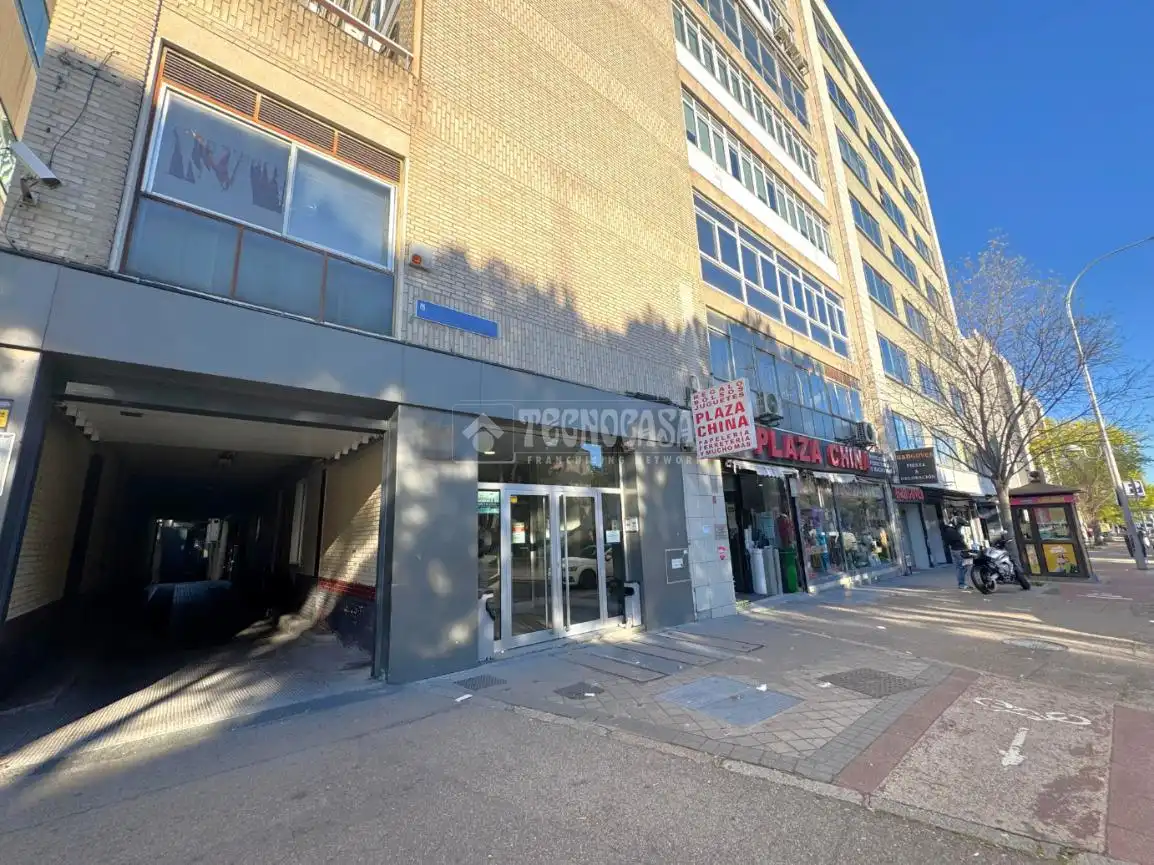 Local comercial en venda a HERMANOS GARCIA NOBLEJAS