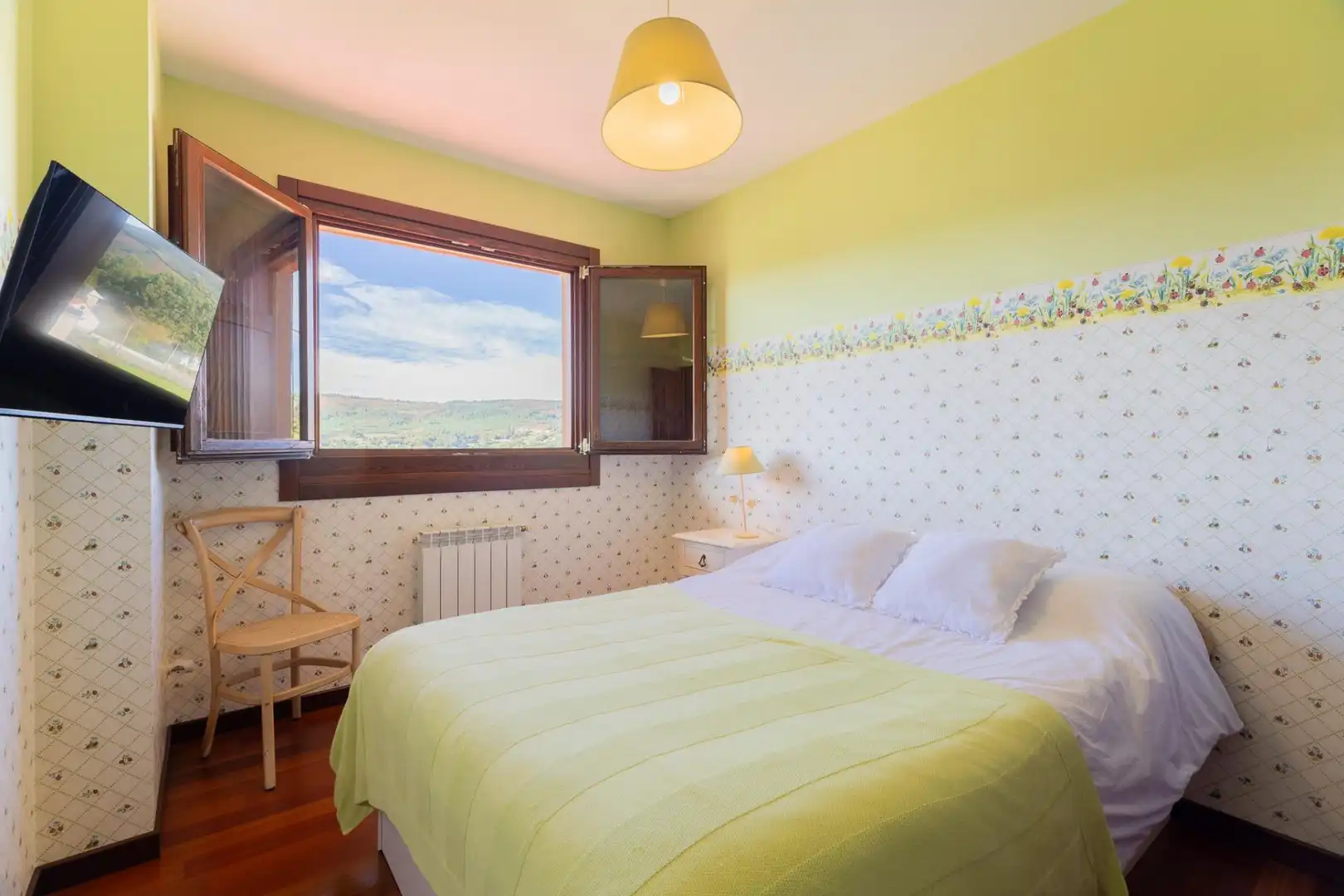 Habitación de Casa o chalet en venta en A Cañiza   con Calefacción, Jardín privado y Terraza