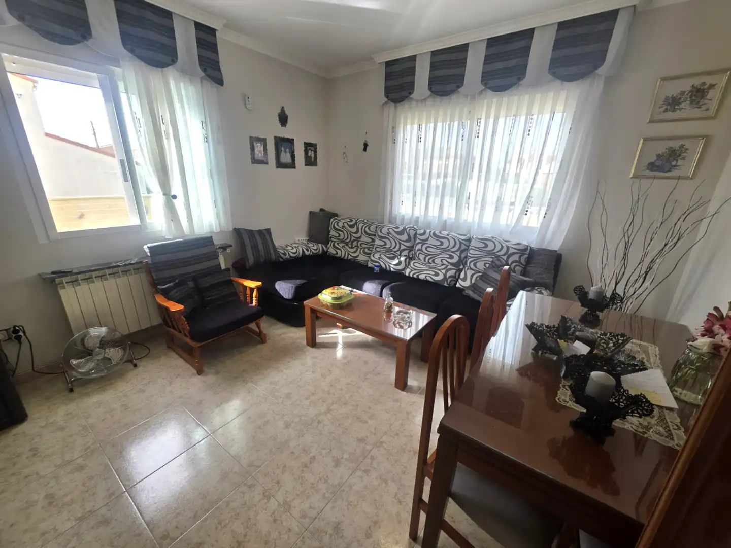 Sala de estar de Casa o chalet en venta en Galápagos con Calefacción, Jardín privado y Terraza