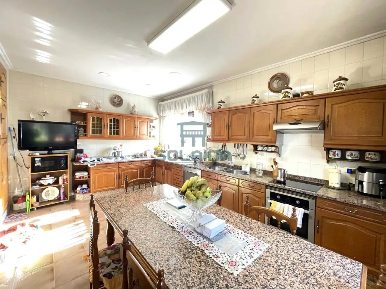 Cocina de Casa o chalet en venta en Ourense Capital  con Calefacción, Jardín privado y Terraza