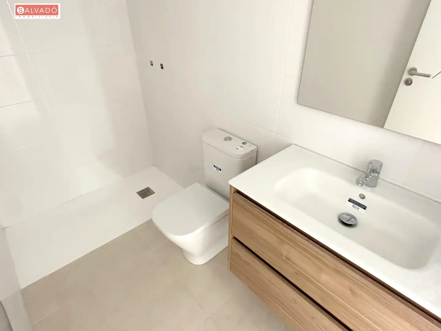 Baño de Ático en venta en Sant Jaume dels Domenys con Aire acondicionado, Calefacción y Terraza
