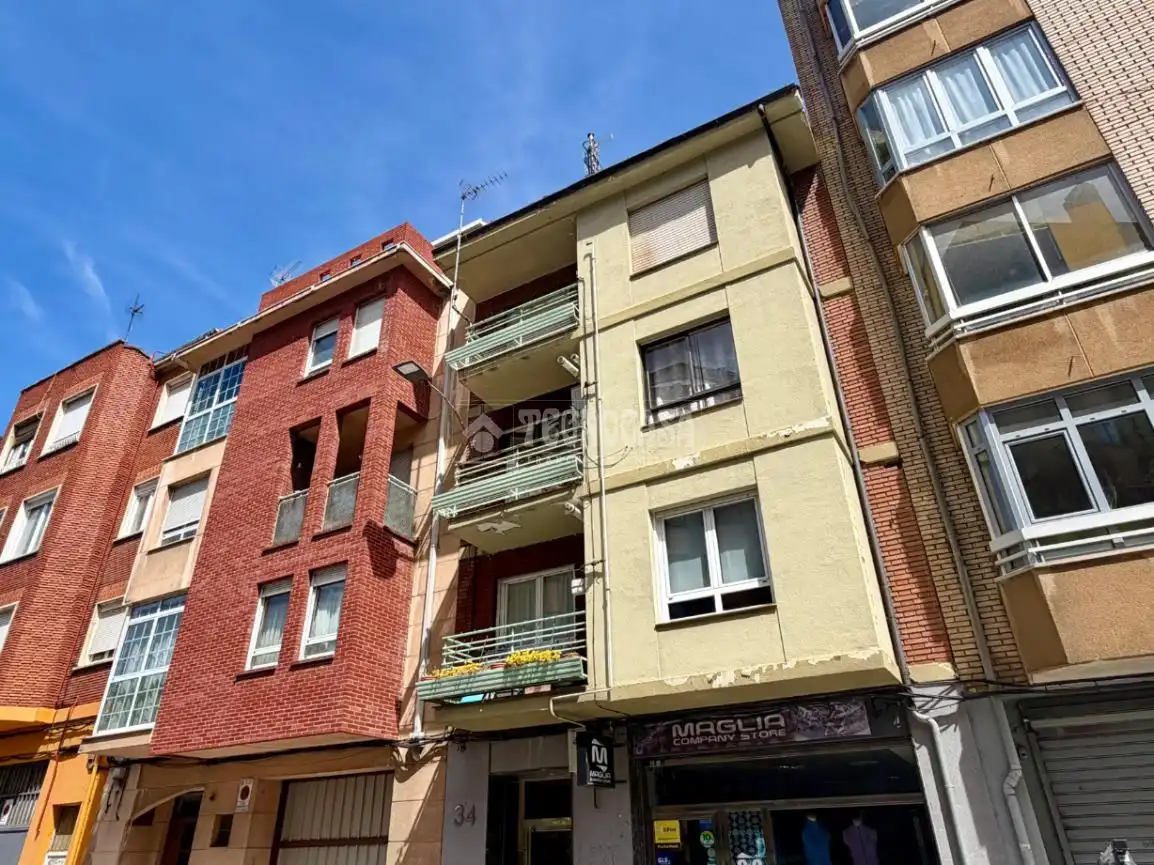 Piso en venta en C. las Campanillas, Las Eras de Renueva