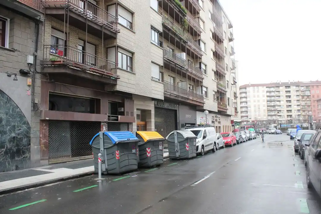 Local commercial à vendre à Calle de la Cruz, imagen 3