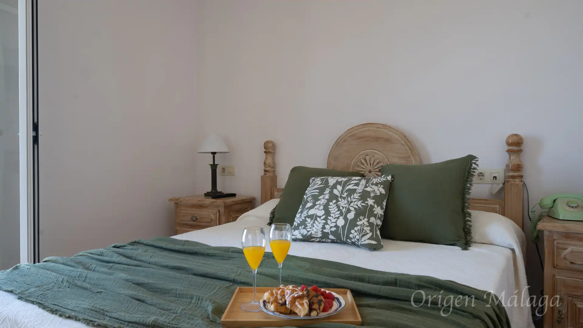 Habitación de Casa adosada en venta en Vélez-Málaga con Calefacción, Jardín privado y Terraza