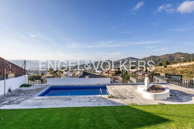 Casa-chalet en Venta en La Miranda