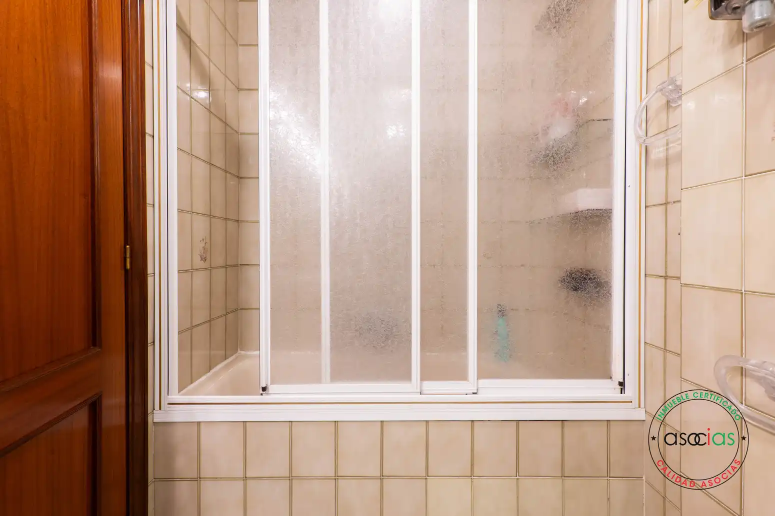 Baño de Piso en venta en Gijón  con Calefacción, Parquet y Terraza