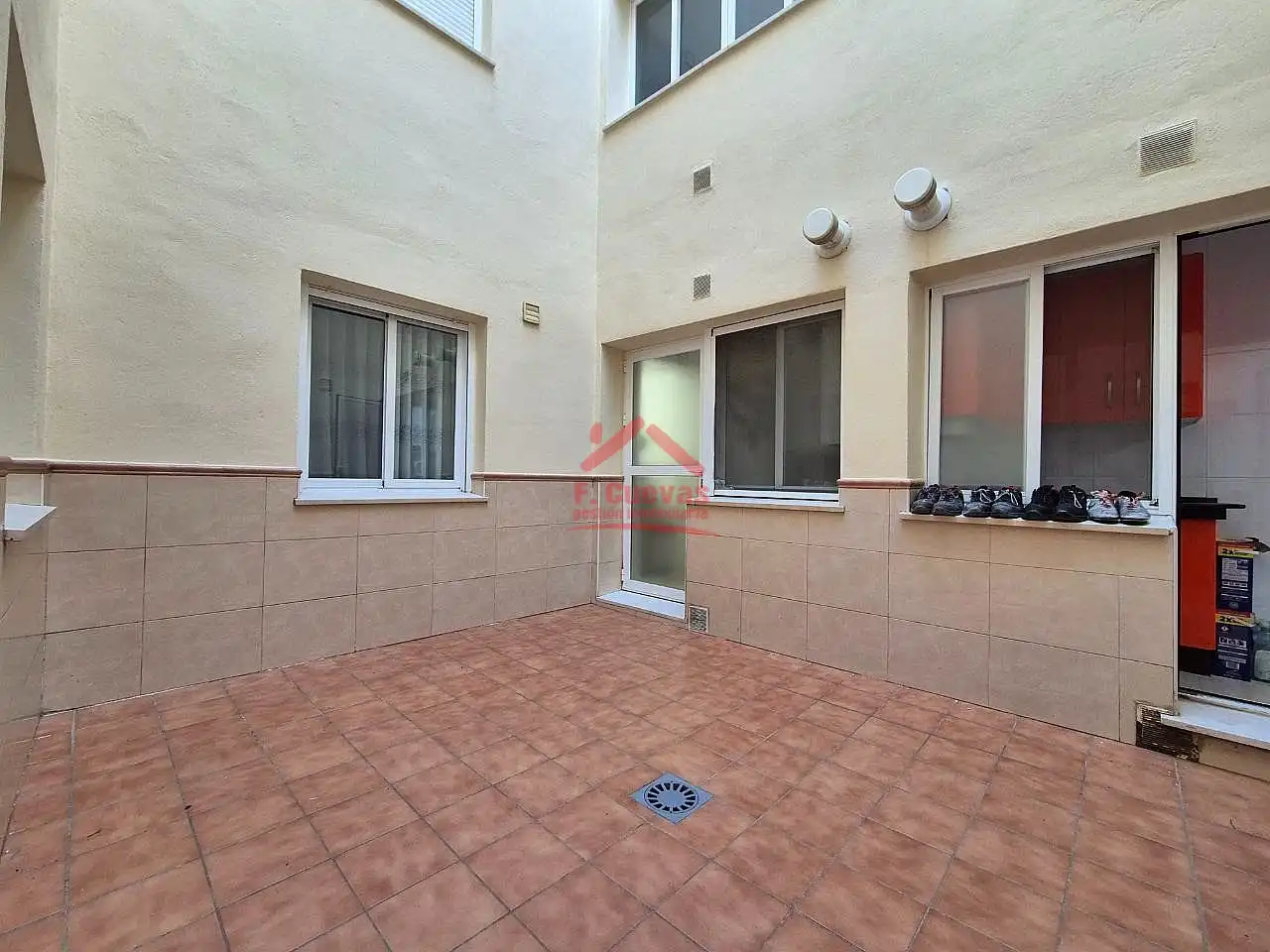 Vista exterior de Apartamento en venta en Vélez-Málaga con Aire acondicionado, Calefacción y Jardín privado