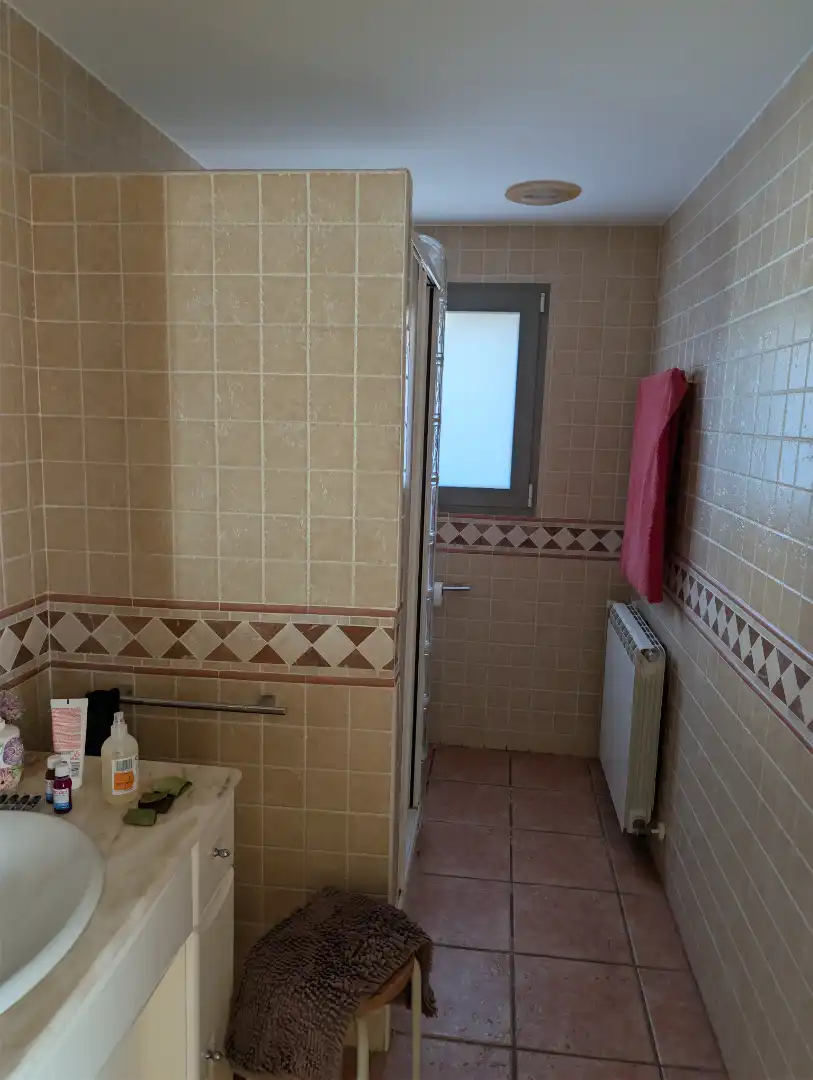 Baño de Casa o chalet en venta en Castellón de la Plana / Castelló de la Plana con Calefacción, Jardín privado y Terraza