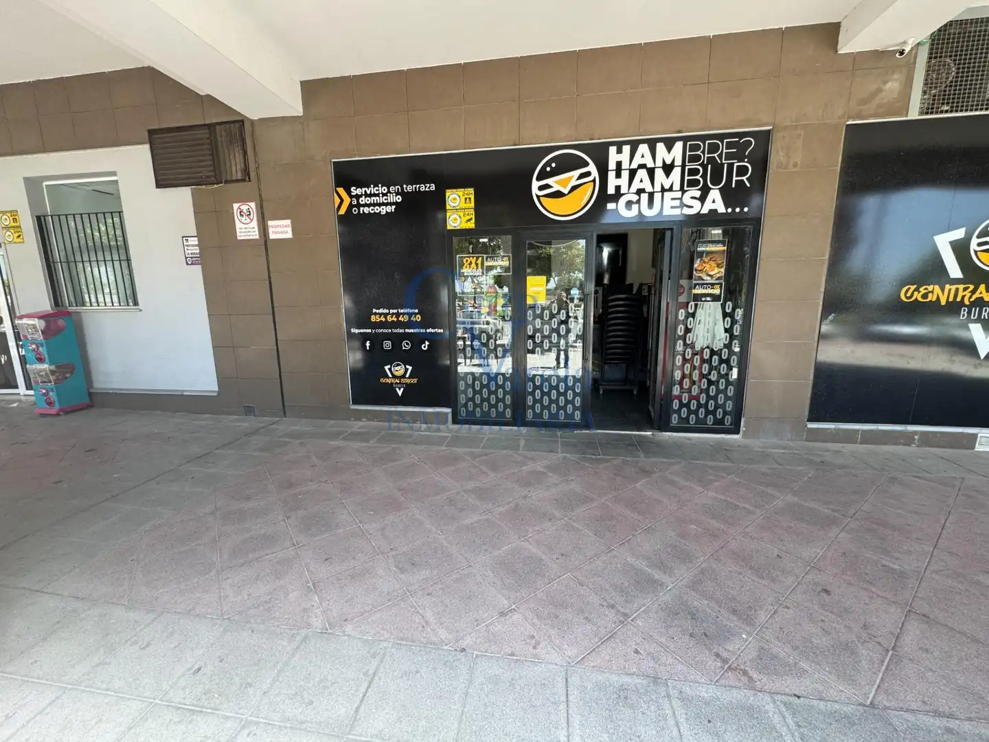 Commercial properties for rent in Dos Hermanas  with Air Conditioner