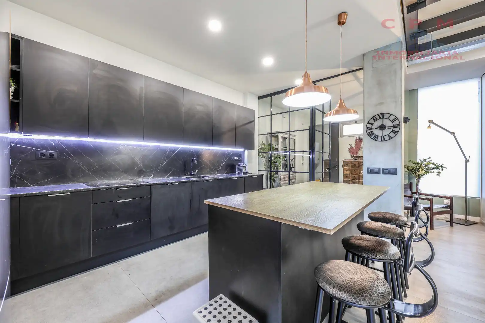Cocina de Dúplex de alquiler en Alcobendas con Aire acondicionado, Calefacción y Jardín privado