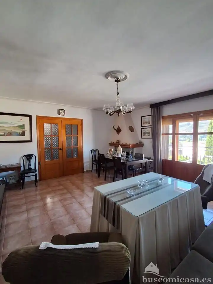Menjador de Casa o xalet en venda en Loja amb Aire condicionat, Jardí privat i Terrassa