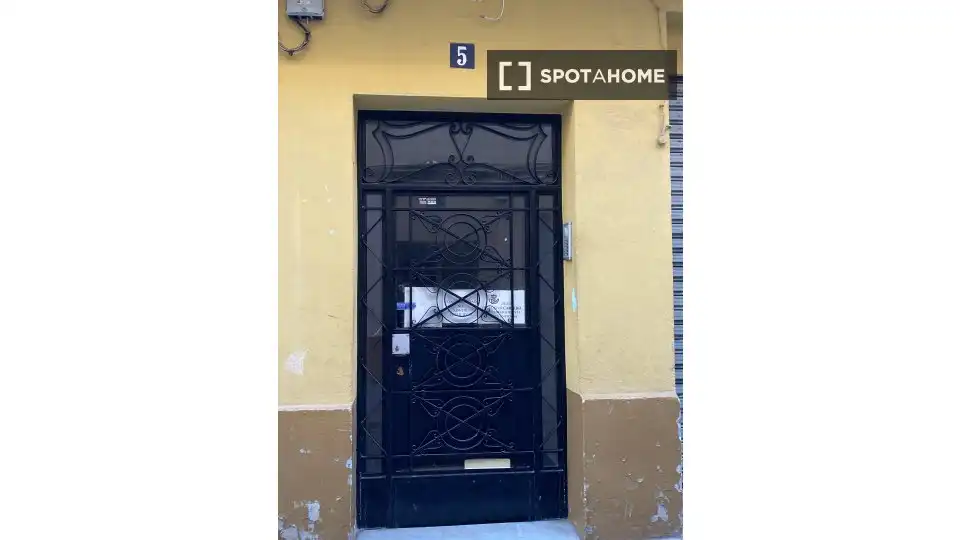 Vista exterior de Piso de alquiler en Valencia con Aire acondicionado, Calefacción y Amueblado