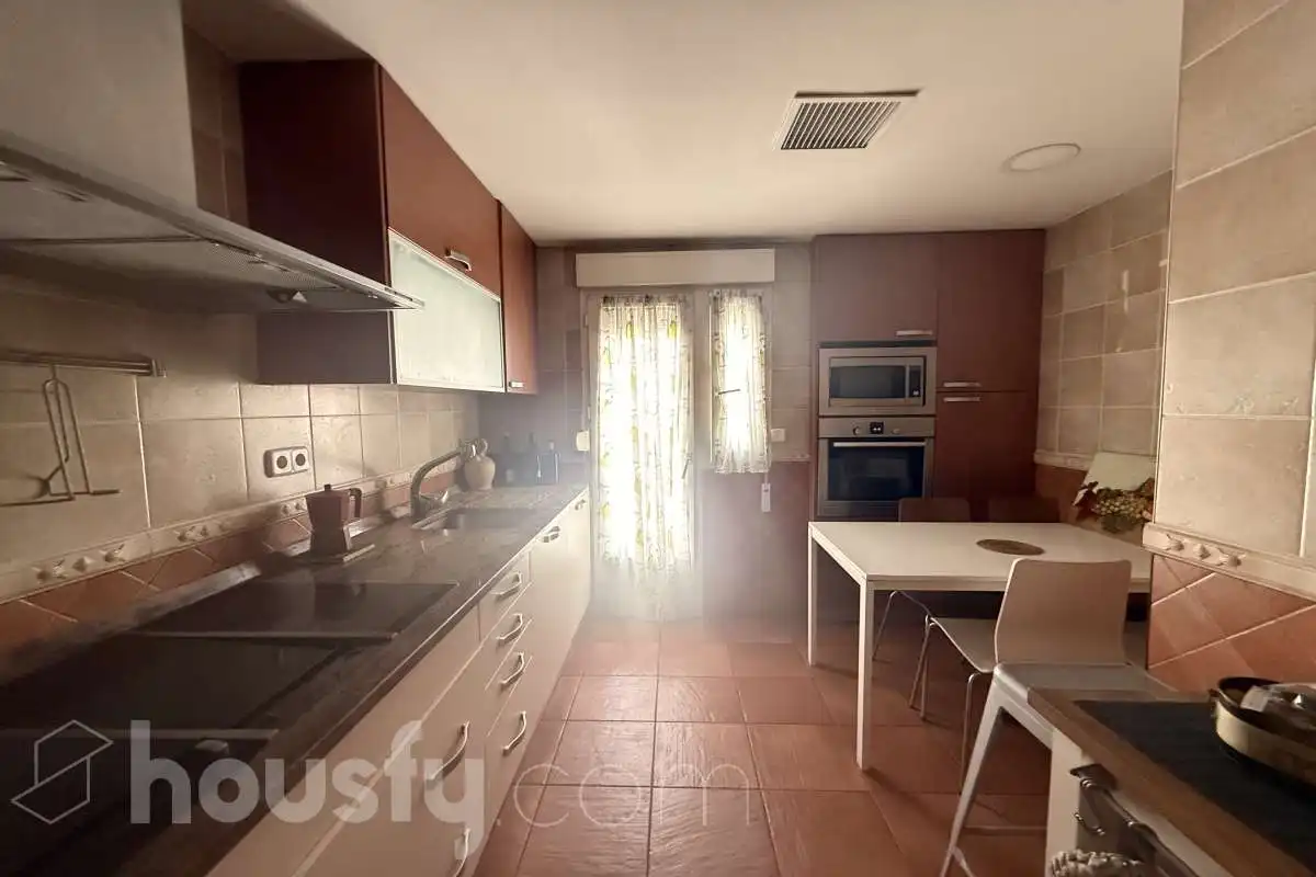 Küche von Maisonette zur Miete in Madrid mit Klimaanlage, Heizung und Terrasse