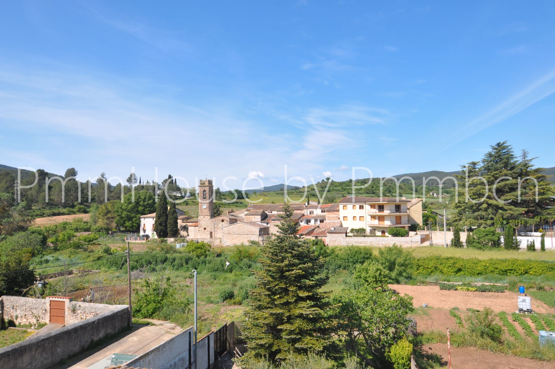 Country house for sale in Mediona  with Balcony