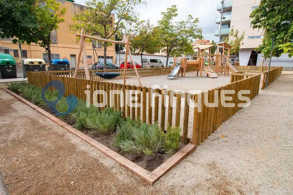 Casa adosada en venda en Sabadell amb Calefacció, Jardí privat i Terrassa