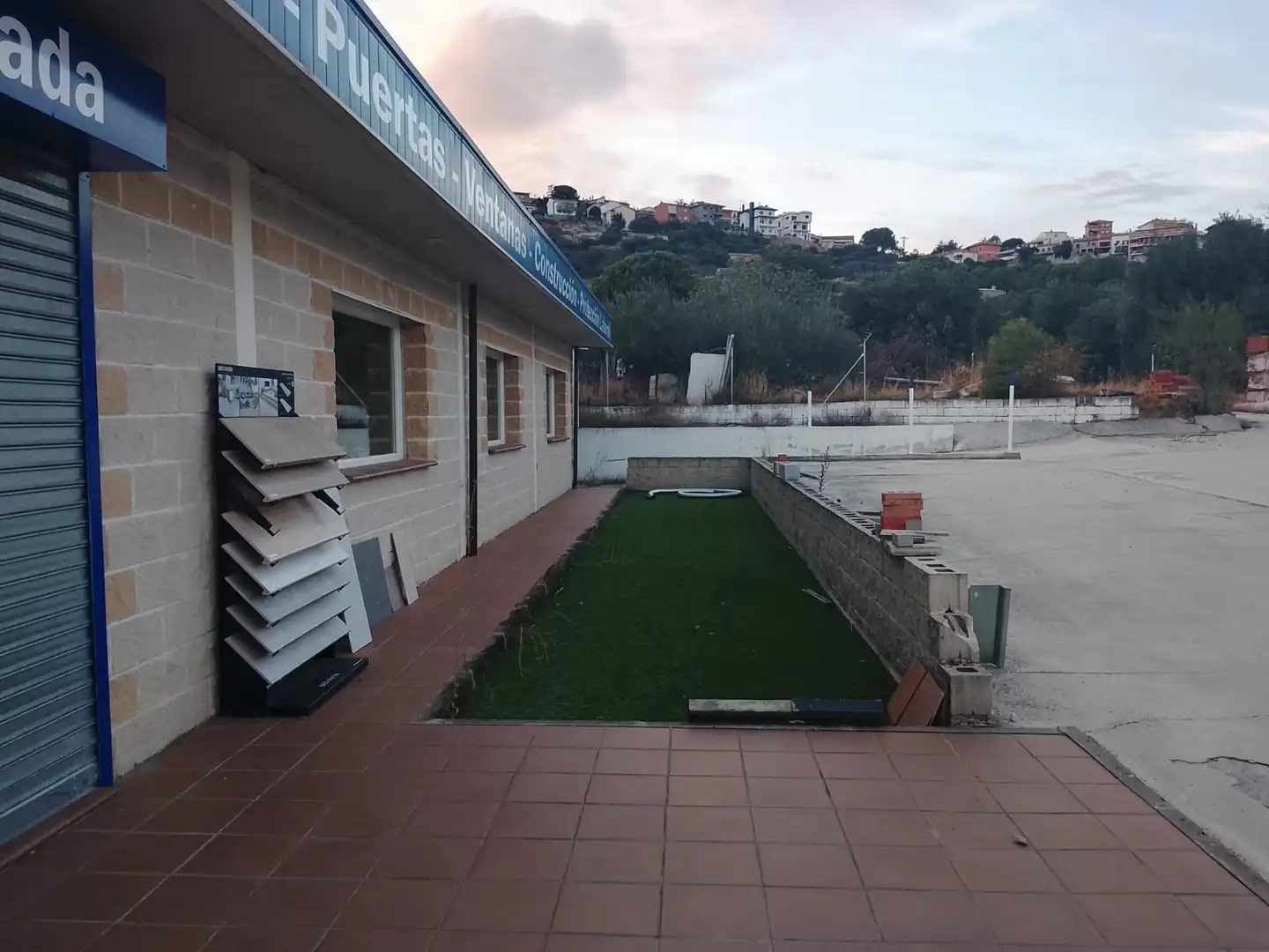 Terrassa de Nau industrial en venda en El Hoyo de Pinares 