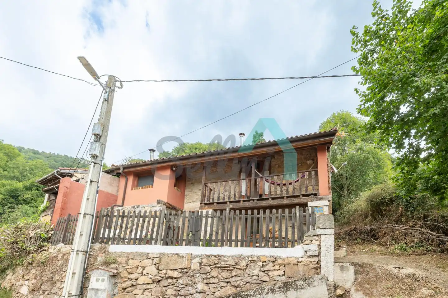 Einfamilien-Reihenhaus zum Verkauf in Lugar Bustiello, Proaza