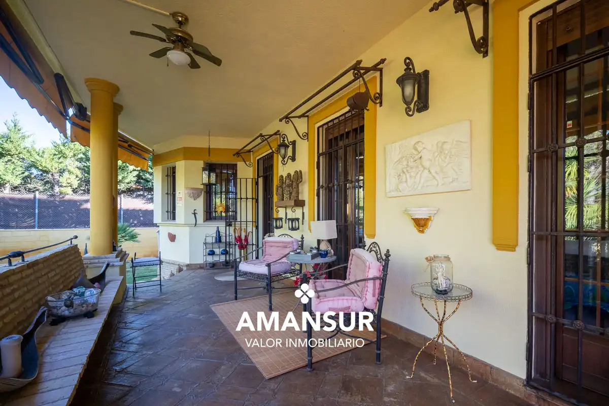 Chalet con piscina en venta en Avenida del Almendro, imagen 28