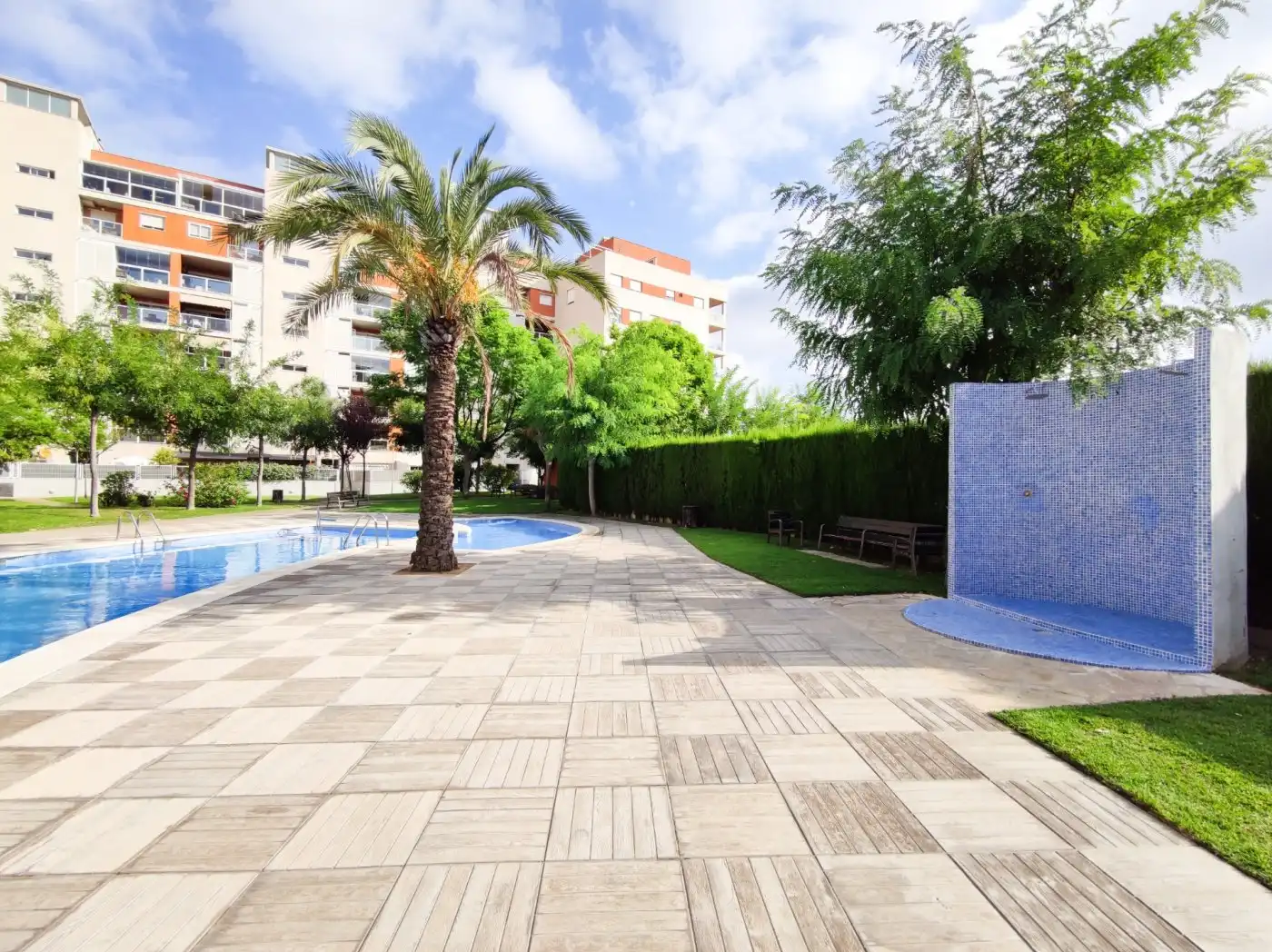 Piscina de Pis de lloguer en Paterna amb Terrassa i Piscina comunitària