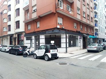 Local comercial en alquiler en Ezcurdia 17