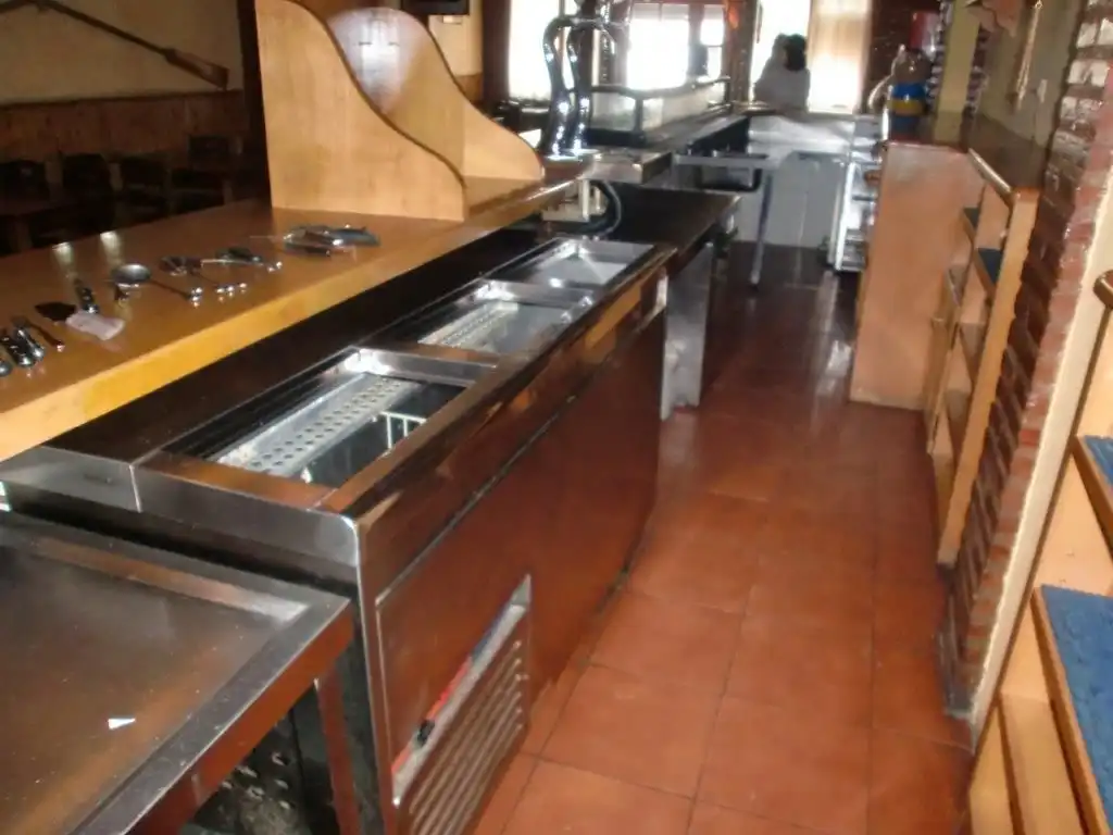 Local comercial en venda a Calle San Jerónimo Hermosilla, imagen 7