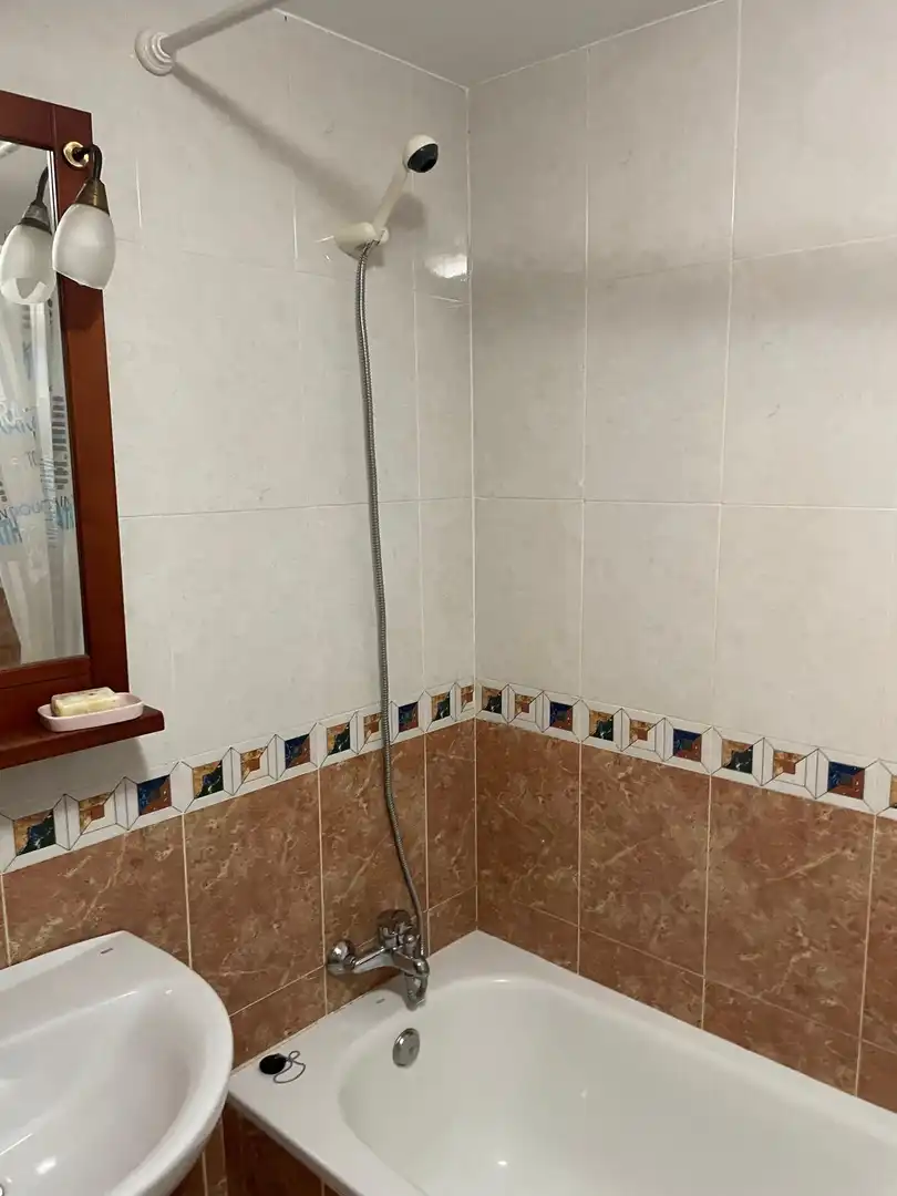 Badezimmer von Wohnung zur Miete in Águilas mit Möbliert und Balkon