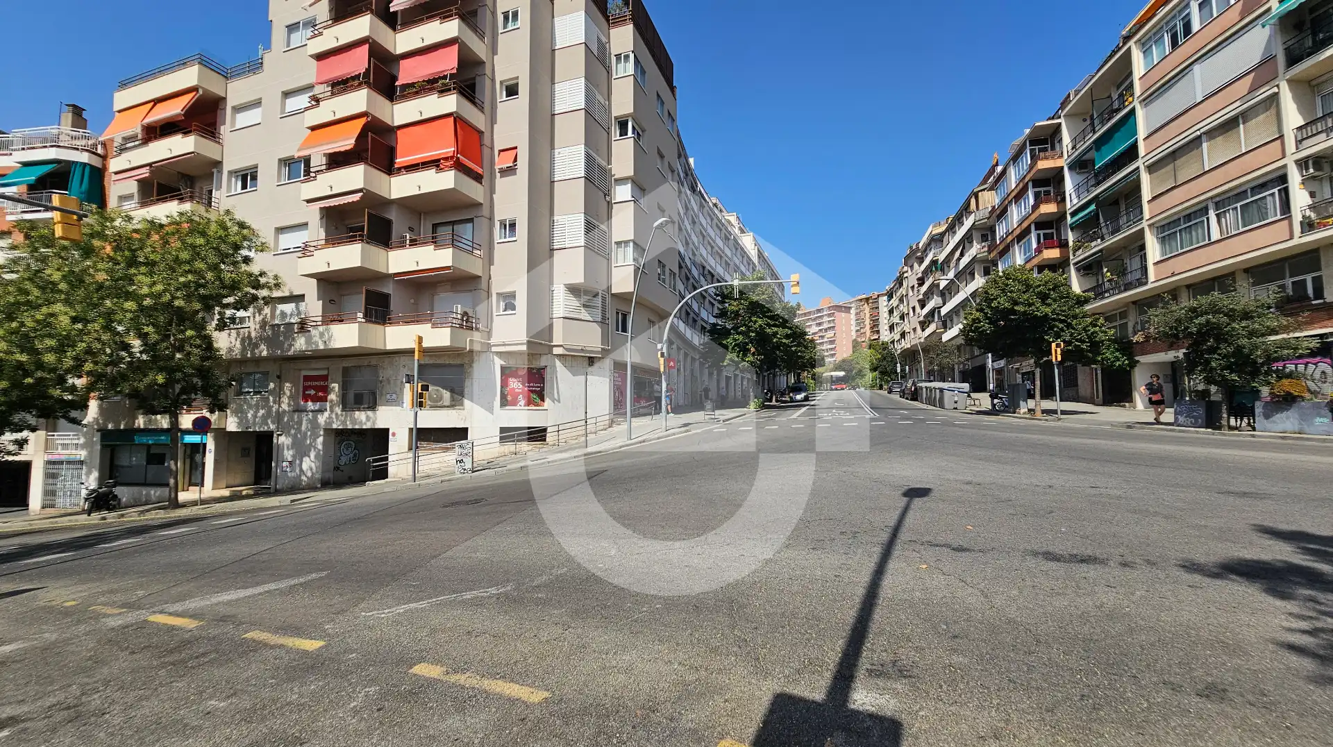Vista exterior de Piso en venta en Barcelona