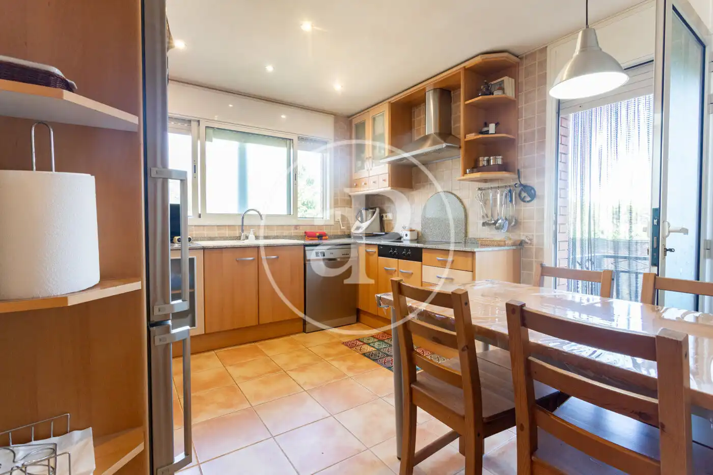 Cocina de Casa o chalet en venta en Rubí con Aire acondicionado, Calefacción y Jardín privado