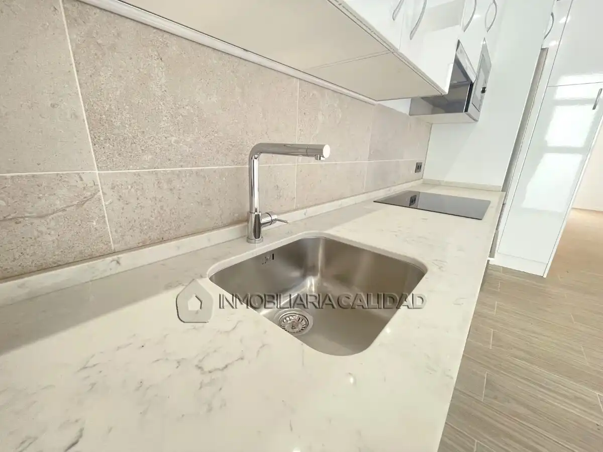 Kitchen of Flat for rent in Burgos  with Heating and Furnished