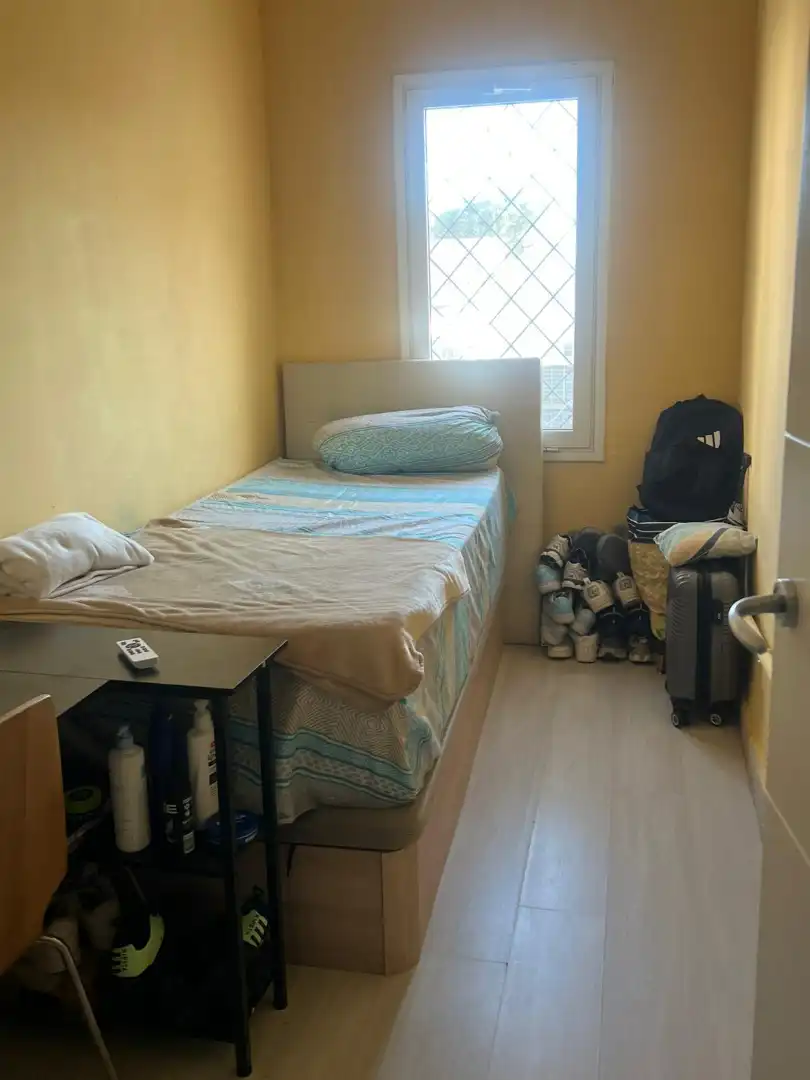 Habitación de Local en venta en Mont-roig del Camp con Aire acondicionado, Terraza y Amueblado