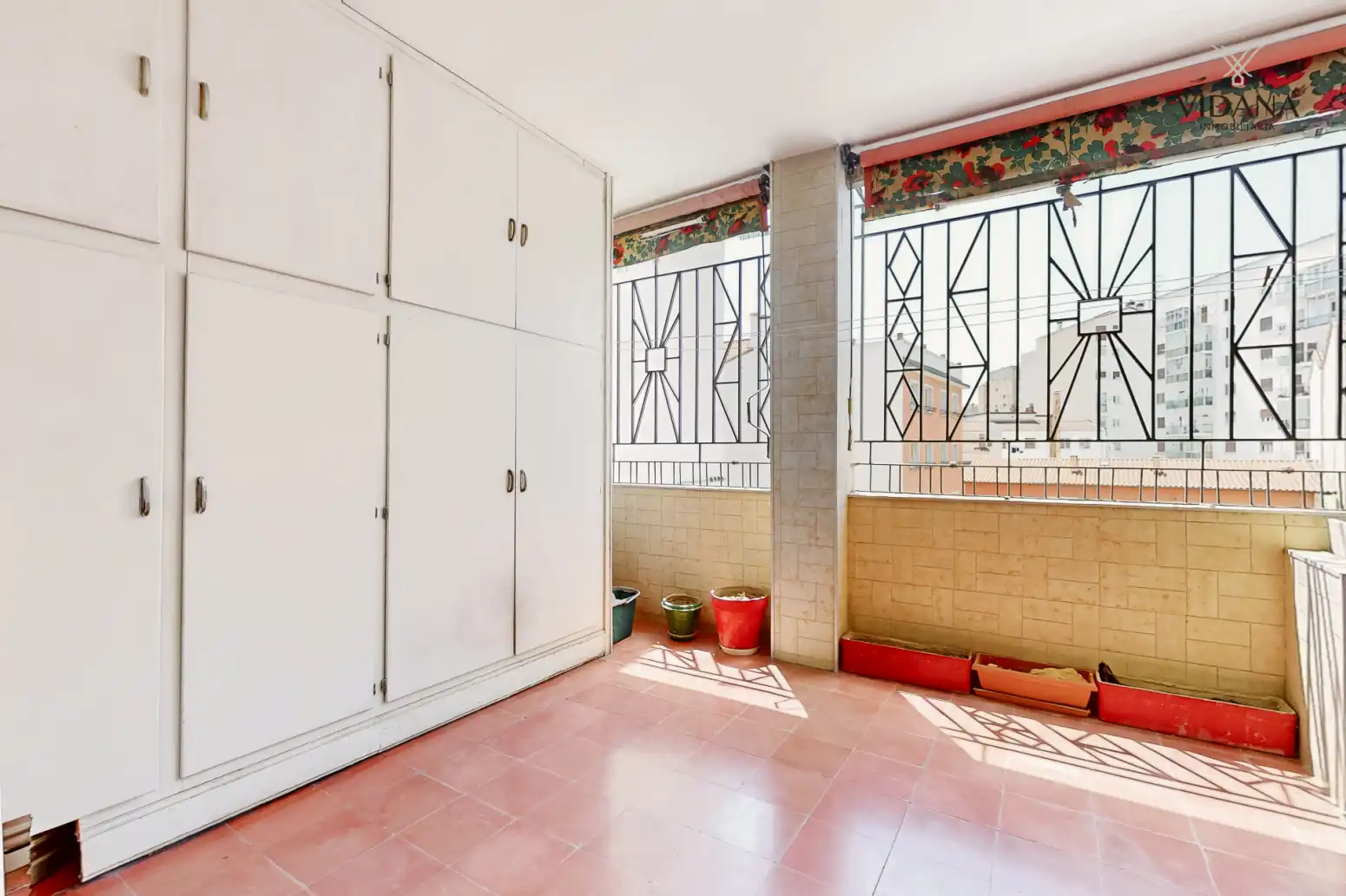 Habitación de Piso en venta en  Pamplona / Iruña con Calefacción, Parquet y Terraza