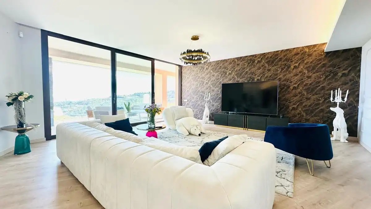Living room of Flat for sale in Mijas  with Air Conditioner, Terrace and Storage room