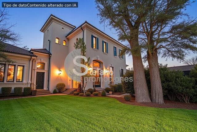 Casa-chalet en Venta en Limonar