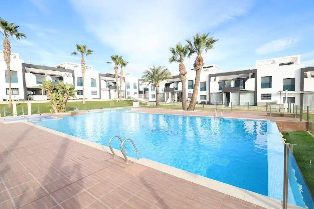 Piscina de Casa o chalet en venta en Orihuela con Aire acondicionado, Terraza y Amueblado