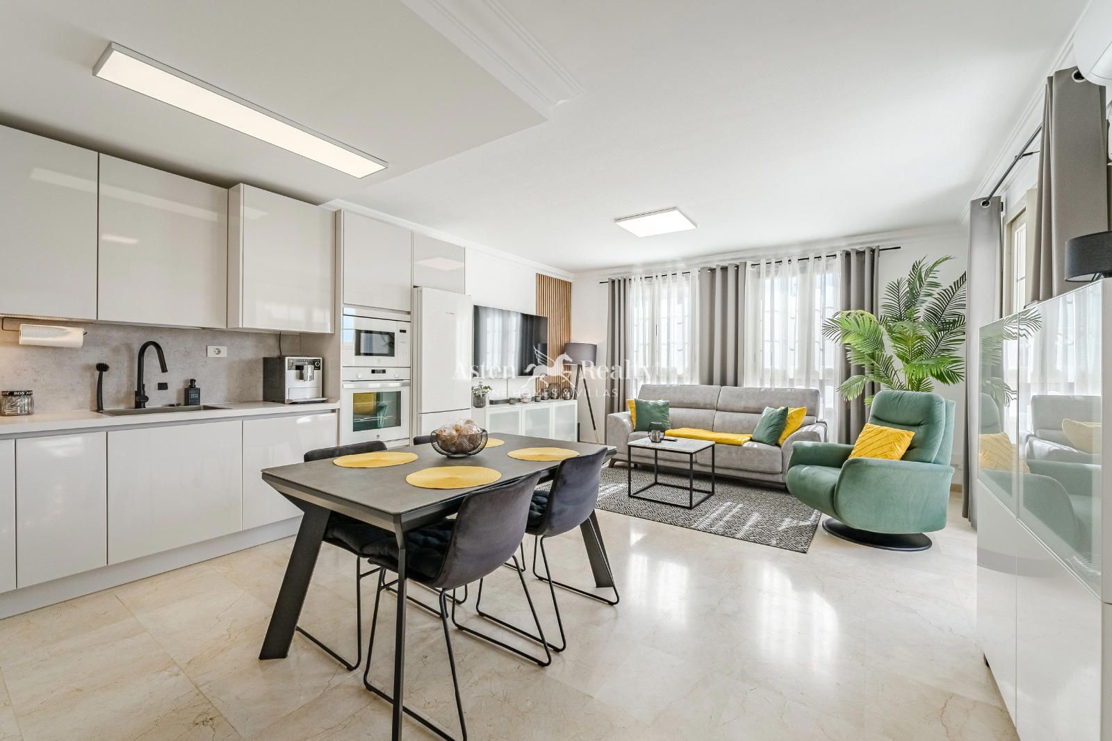 Living room of Duplex for sale in Arona  with Air Conditioner, Terrace and Storage room