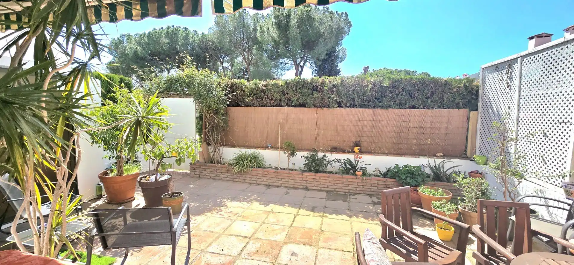 Jardí de Planta baixa en venda en Marbella amb Aire condicionat, Jardí privat i Terrassa