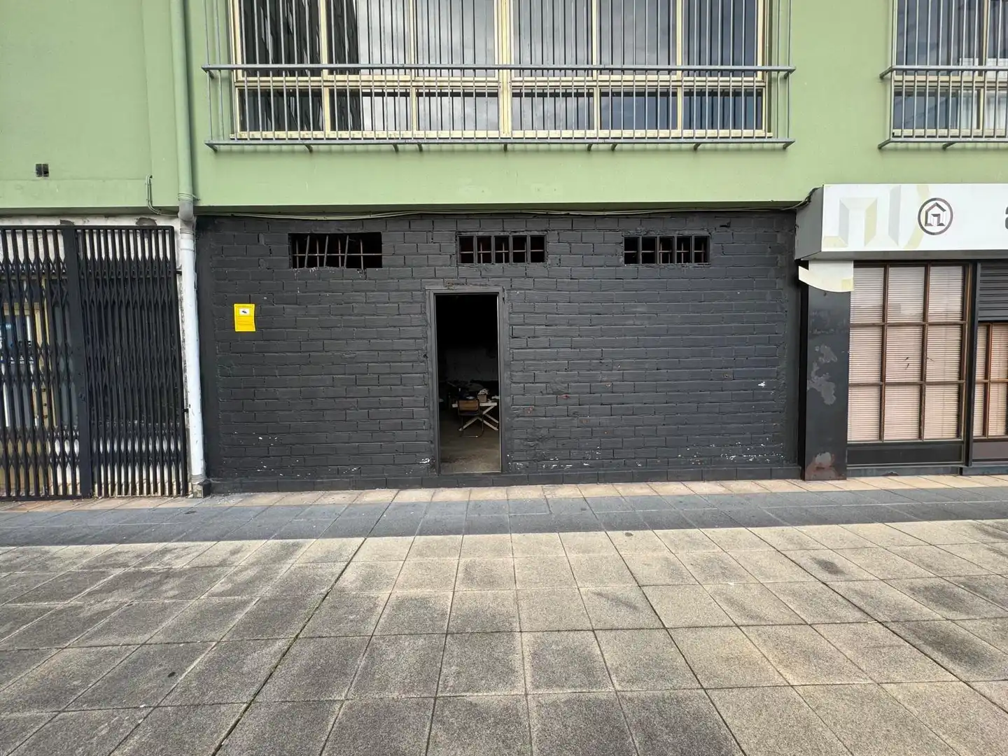 Vista exterior de Local en venta en A Coruña Capital 