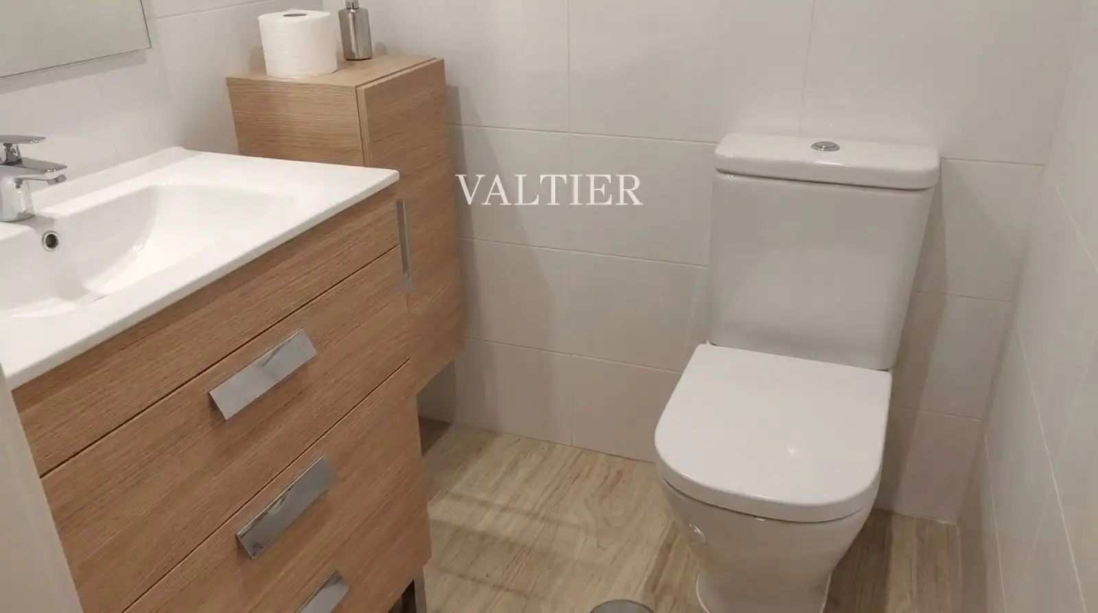 Bathroom of Flat for rent in Ciudad Lineal