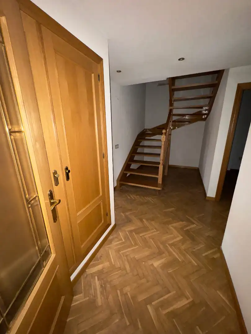 Dachboden zum Verkauf in Coslada mit Parkett, Terrasse und Abstellraum